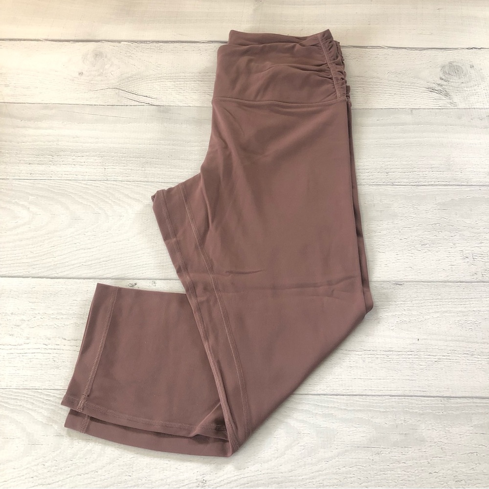 Lululemon Align Crop‎ 21” Cross Waist Sz 10